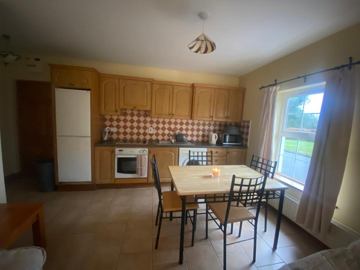 Dromkeal View Apartment Cork Ngoại thất bức ảnh